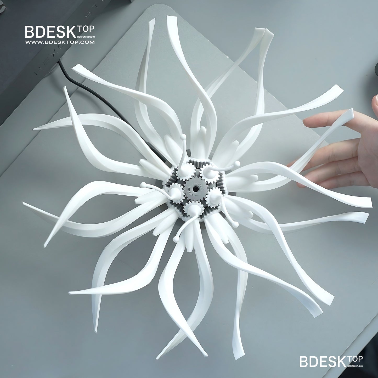 Bdesktop Mechanical Flower Kinetic Sculpture – 3D Printed DIY Creative Desktop Gift